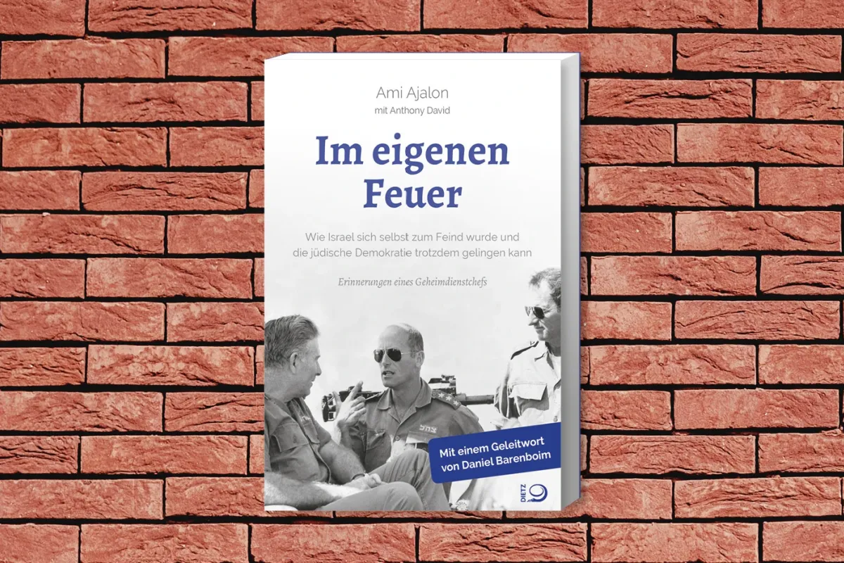 Cover des Buches "Im eigenen Feuer" von Ami Ajalon