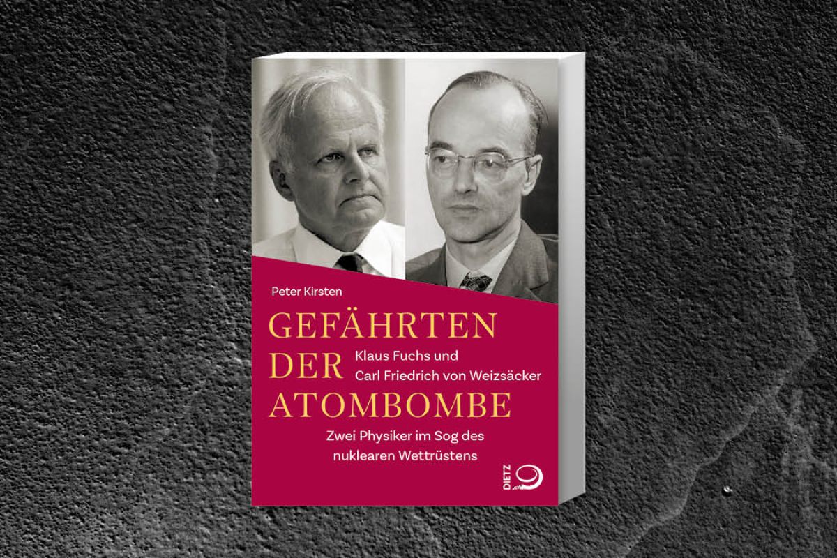 Cover des Buches "Gefährten der Atombombe. Klaus Fuchs und Carl Friedrich von Weizsäcker. Zwei Physiker im Sog des nuklearen Wettrüstens" von Peter Kirsten